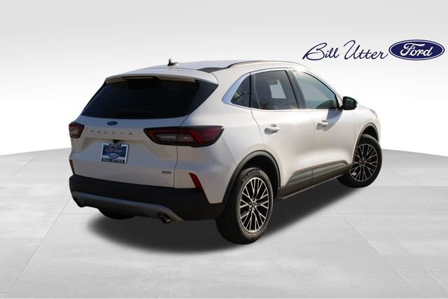 New 2025 Ford Escape SE image 3