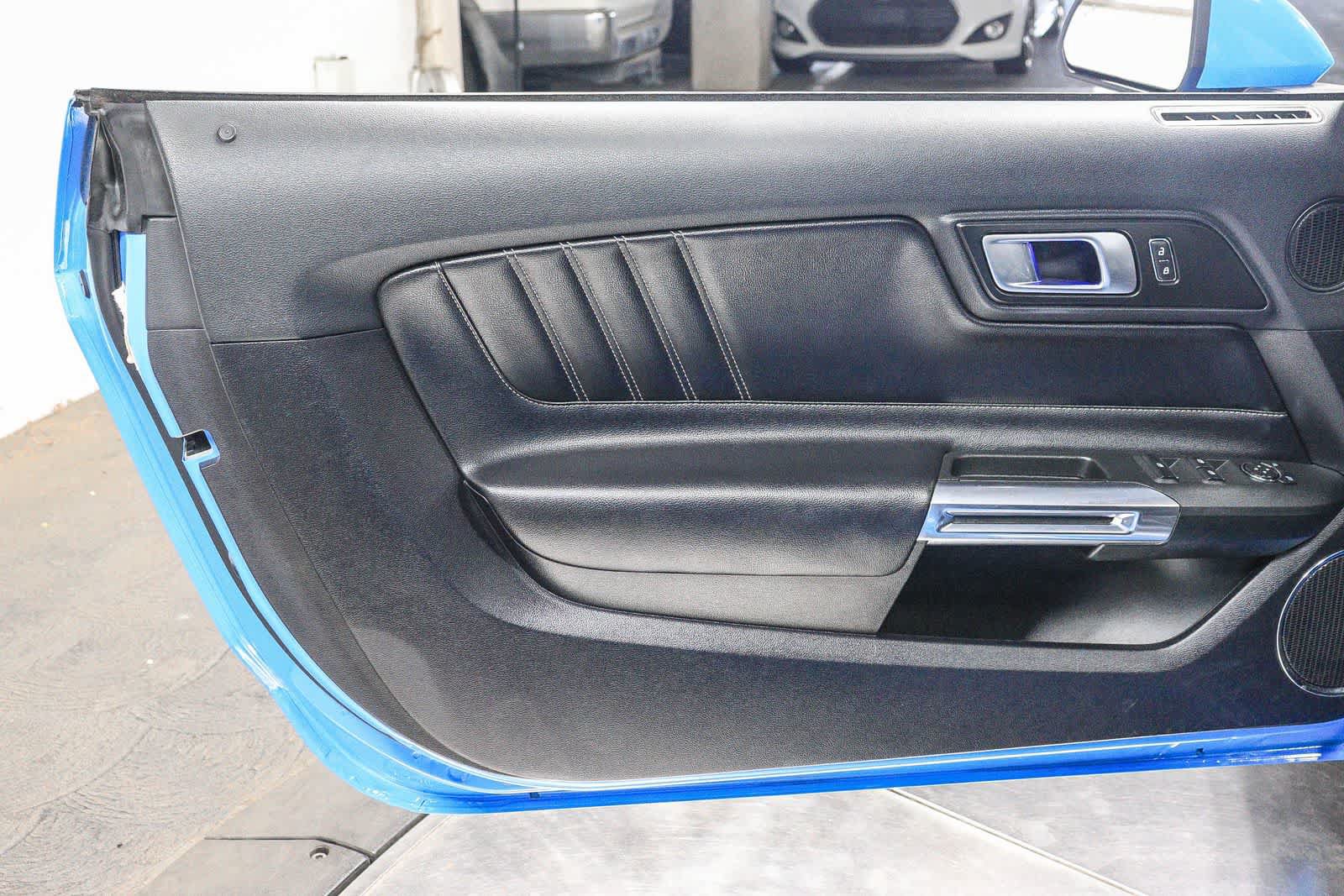 Used 2022 Ford Mustang Premium RWD image 27