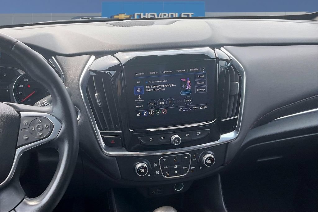 Used 2022 Chevrolet Traverse RS FWD image 9