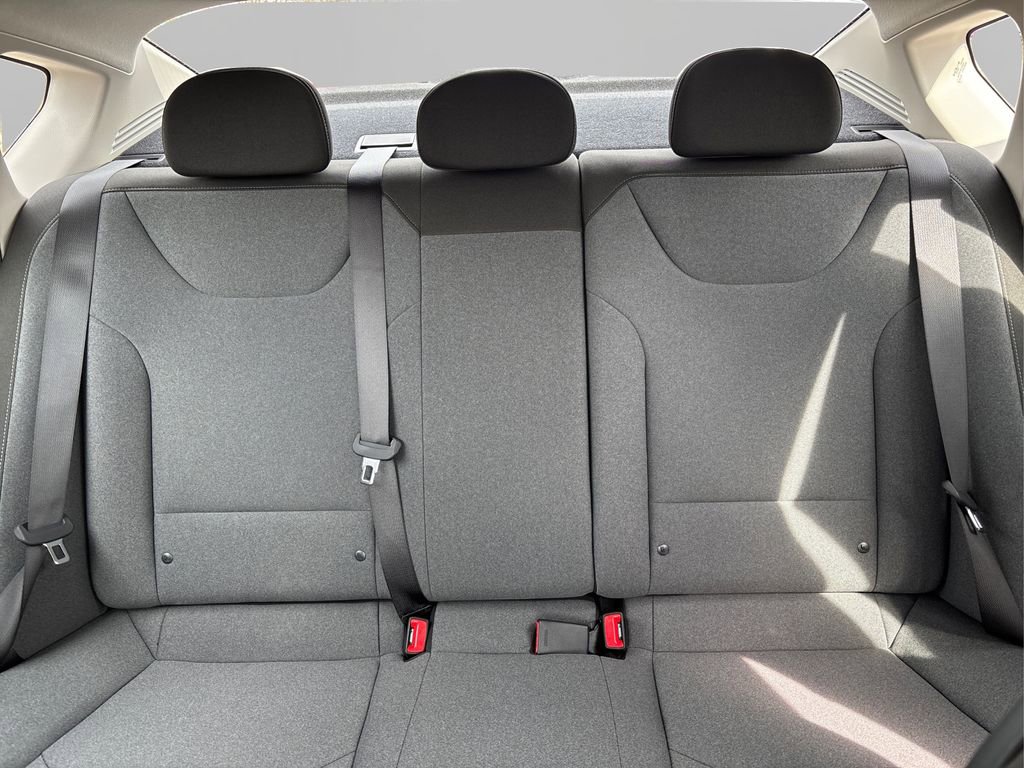 New 2026 Kia K4 FWD image 10
