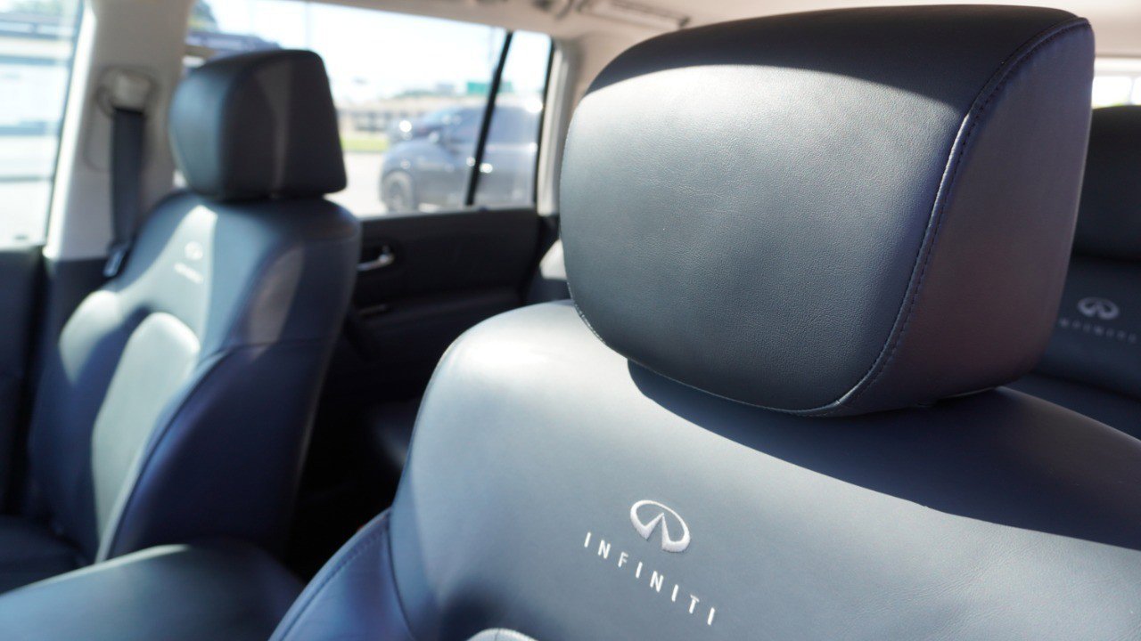 Used 2012 INFINITI QX56 2WD w/ Deluxe Touring Pkg image 19