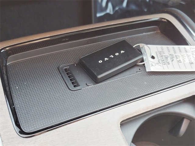 New 2025 Volvo EX90 Ultra image 22