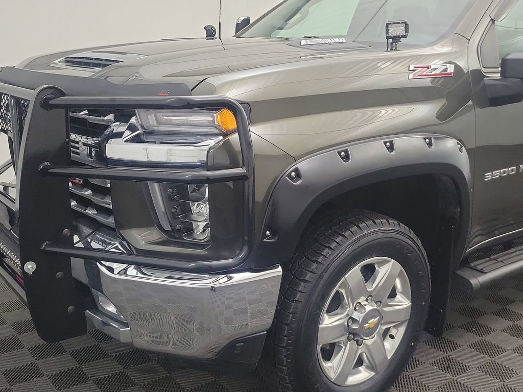Used 2023 Chevrolet Silverado 3500 LTZ image 18