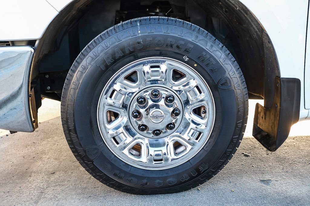 Used 2016 Nissan NV 3500 SV w/ SV Technology Package image 11