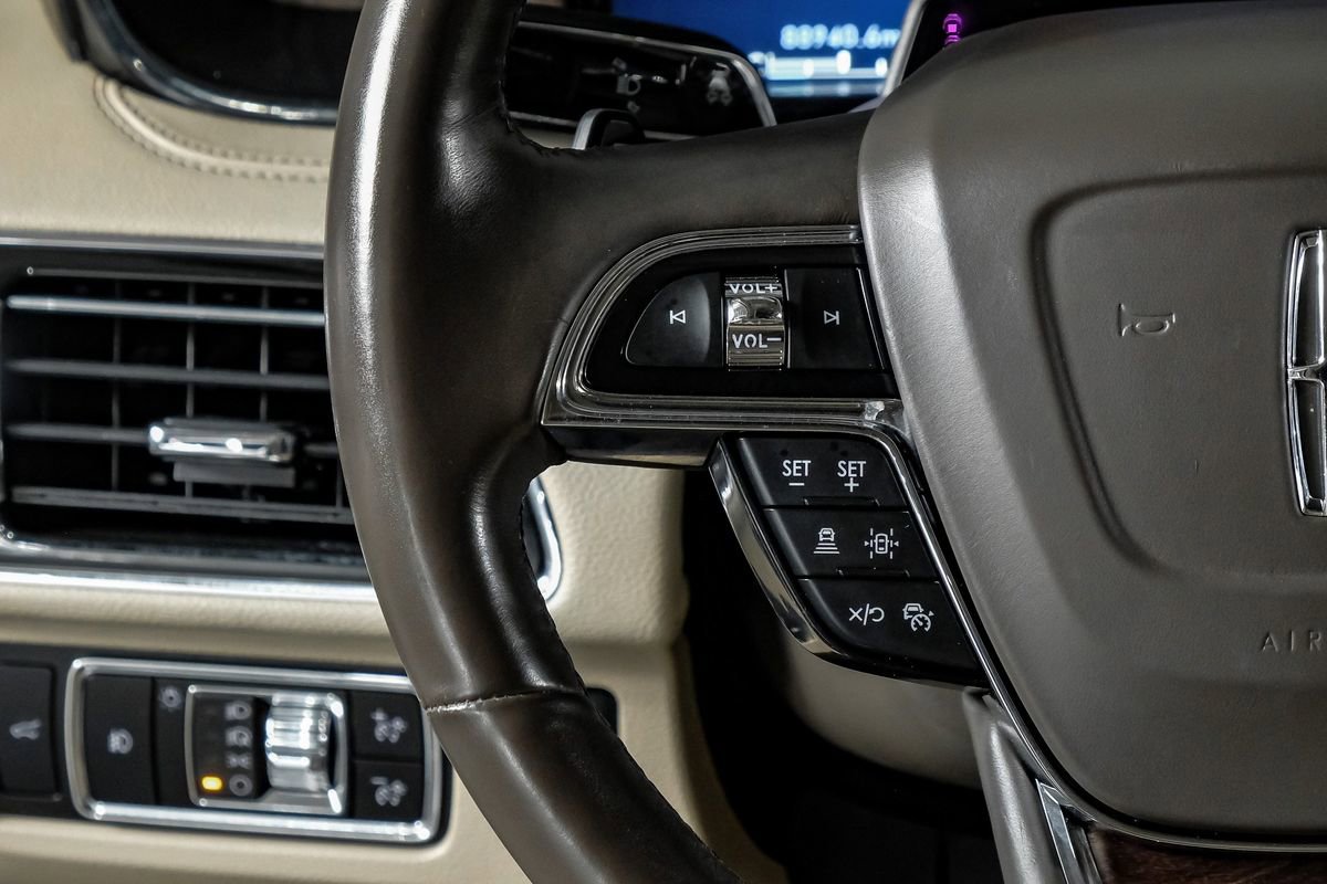 Used 2023 Lincoln Navigator L Reserve AWD/4WD image 17