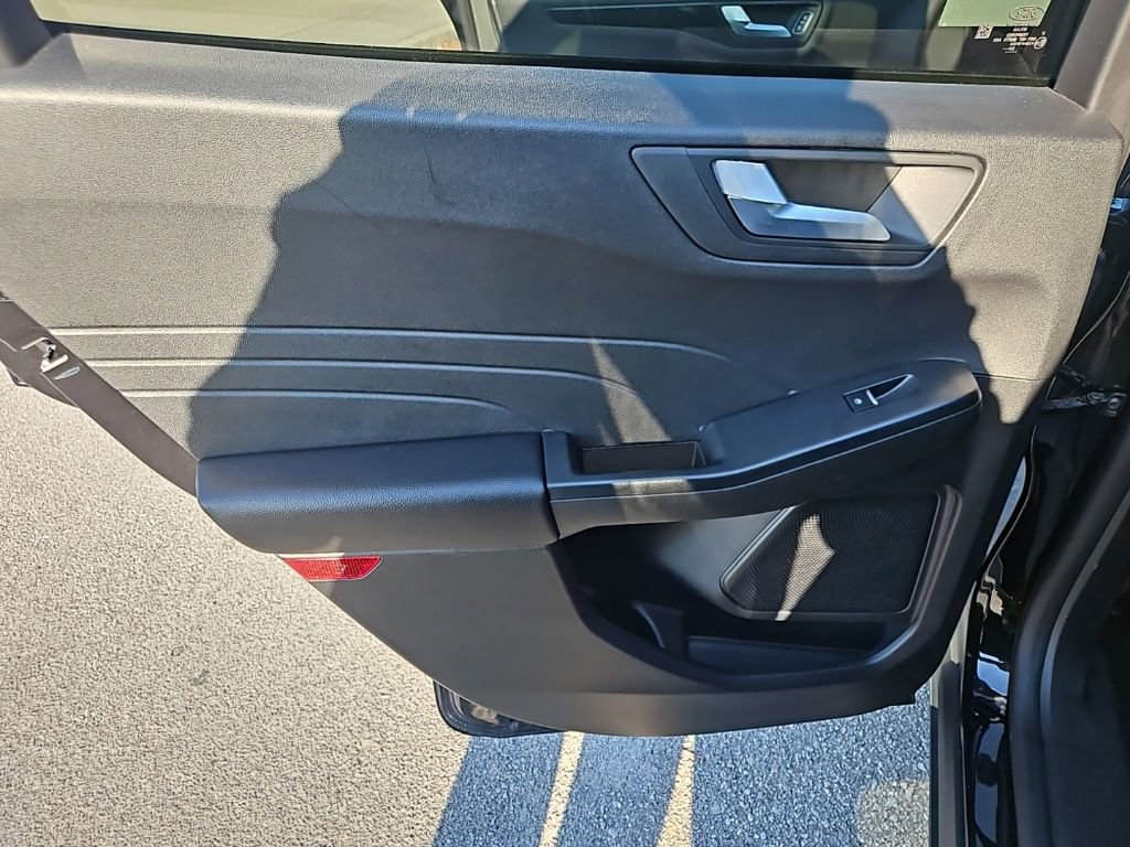 Used 2025 Ford Escape ST-Line image 27