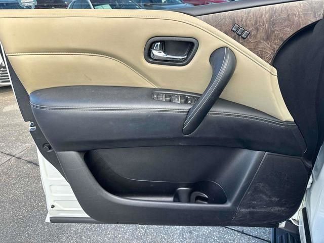 Used 2024 INFINITI QX80 Premium Select w/ Cargo Package image 32