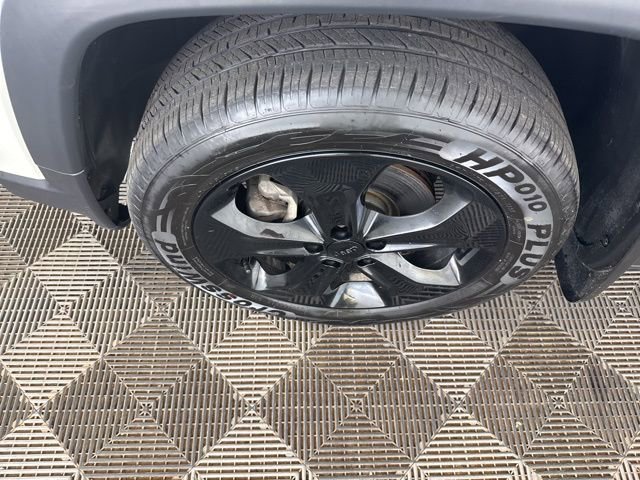 Used 2018 Jeep Compass Latitude w/ Popular Equipment Group AWD/4WD image 26