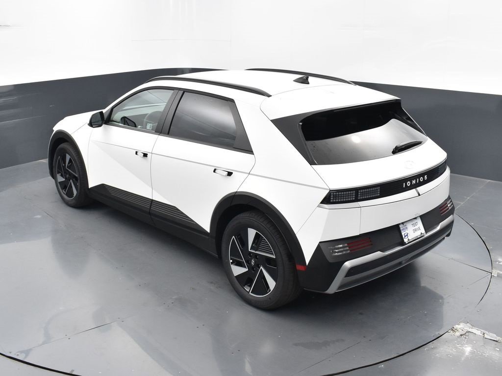New 2025 Hyundai Ioniq 5 SEL image 28