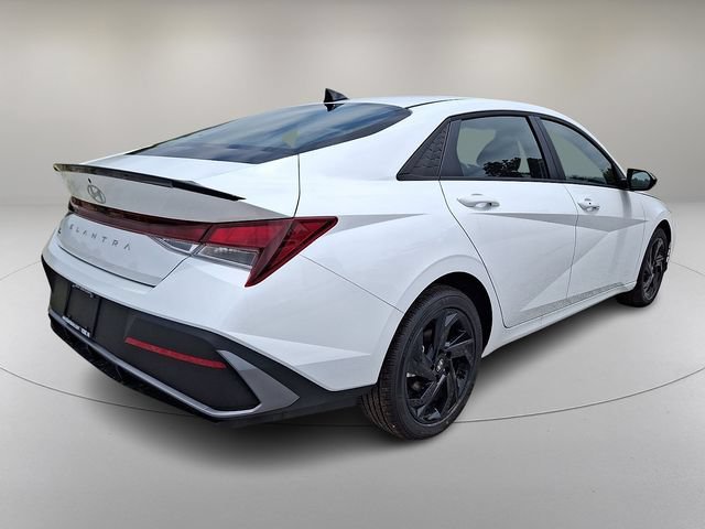 New 2026 Hyundai Elantra Sport FWD image 7