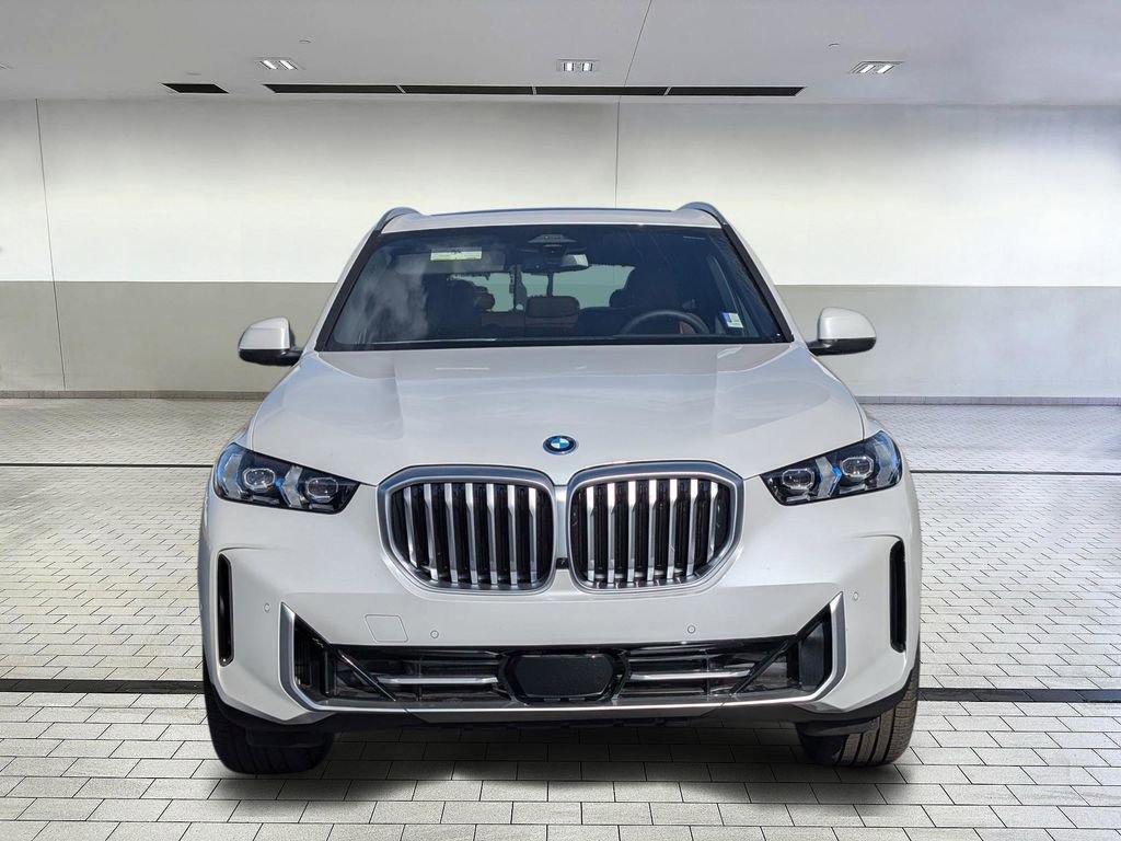 New 2026 BMW X5 xDrive50e w/ Premium Package image 8