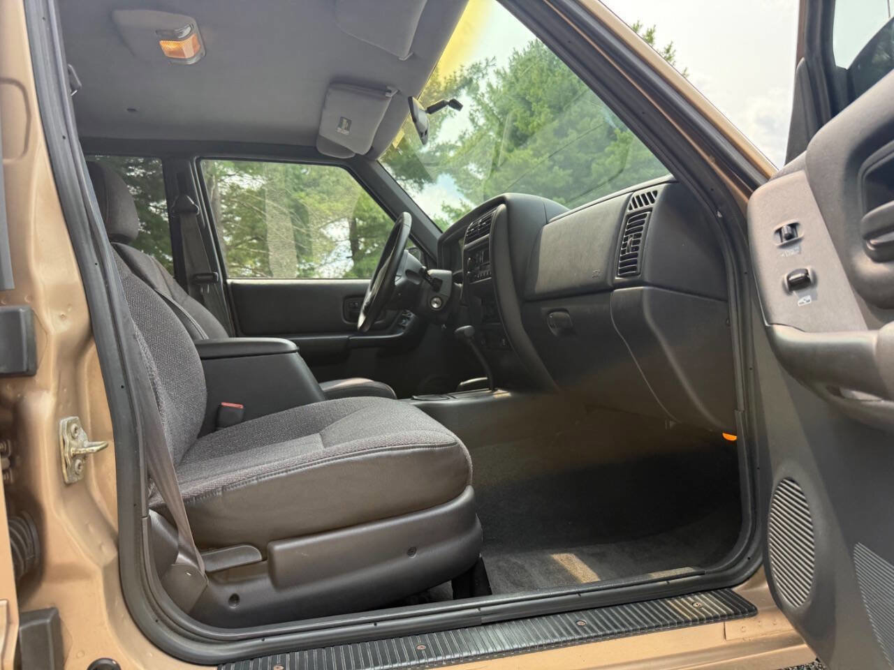 Used 1999 Jeep Cherokee Classic image 74
