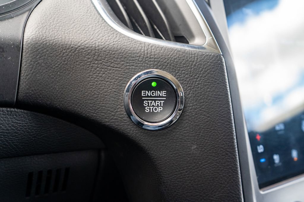 Used 2024 Ford Edge Titanium image 24