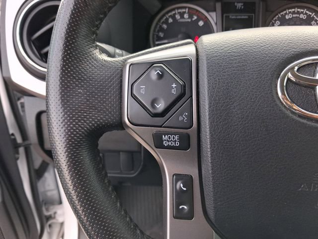 Used 2023 Toyota Tacoma SR5 RWD image 17
