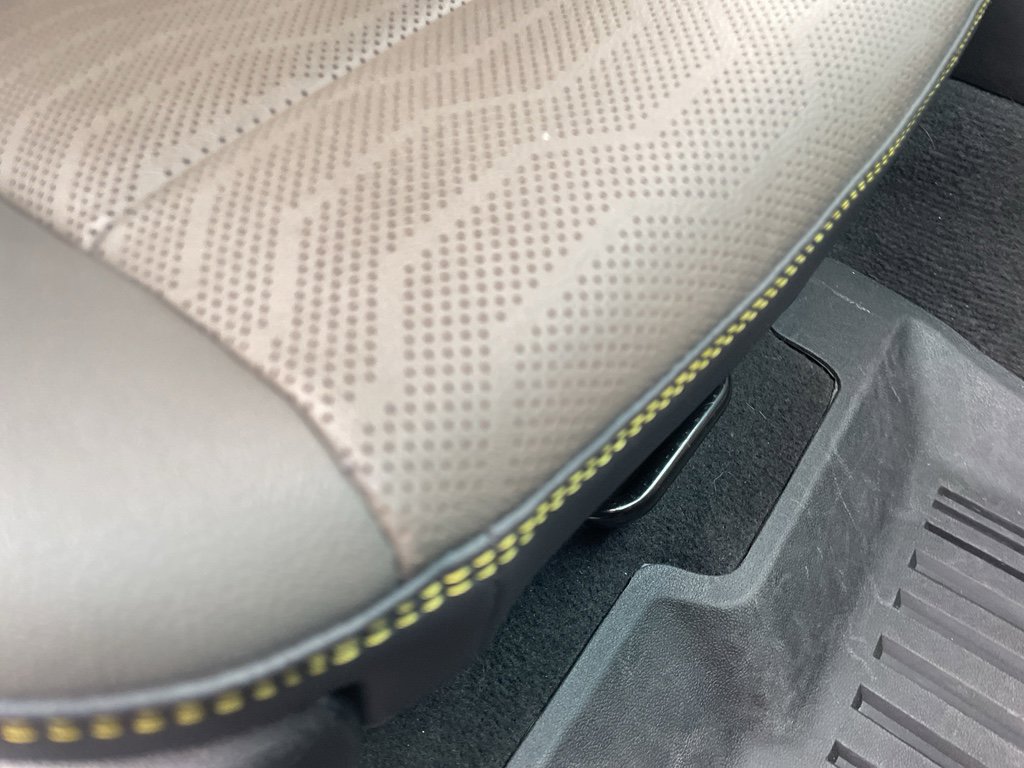 Used 2024 Chevrolet Colorado ZR2 w/ ZR2 Convenience Package III image 58