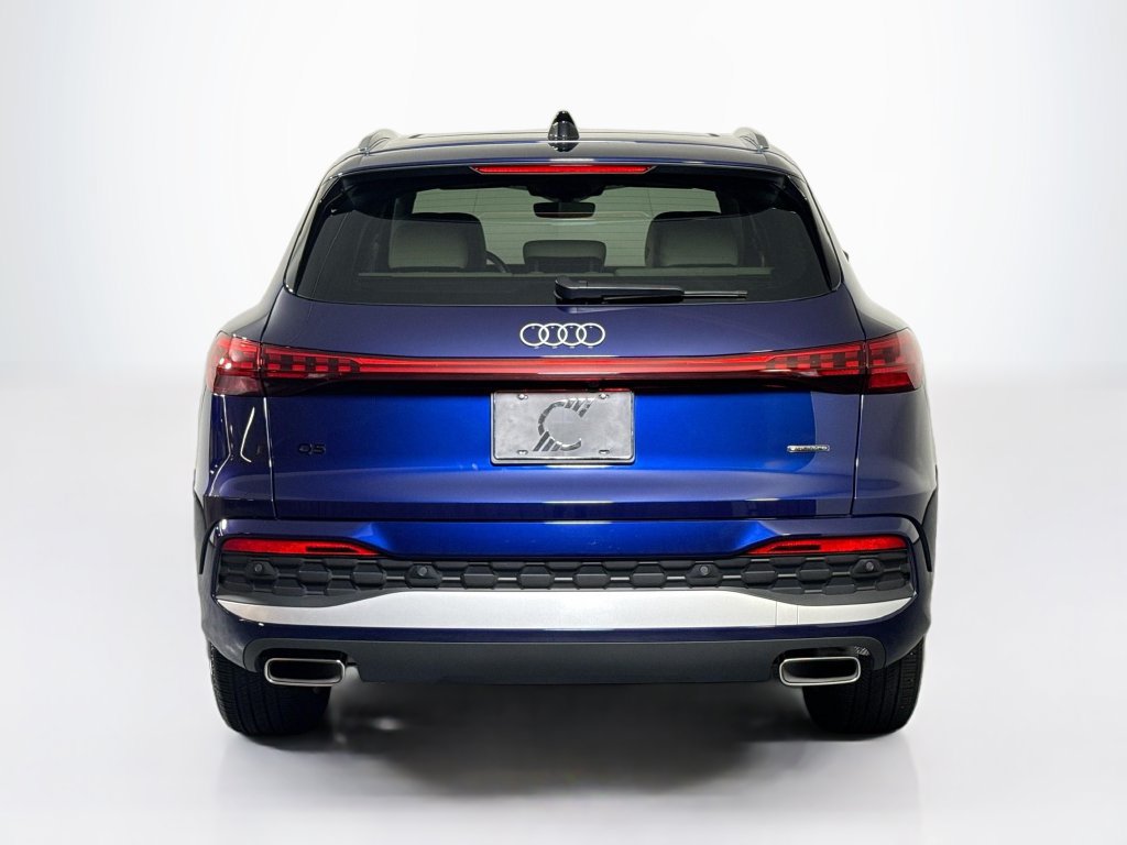 Used 2025 Audi Q5 Premium AWD/4WD image 4