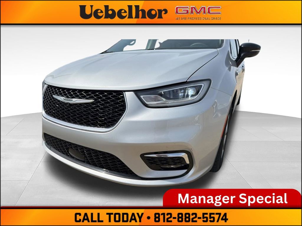 Used 2024 Chrysler Pacifica Limited FWD image 15