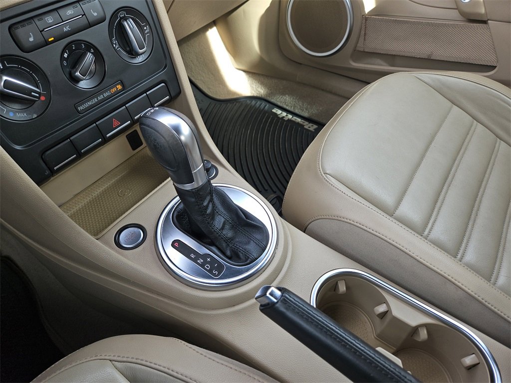 Used 2013 Volkswagen Beetle Turbo image 20