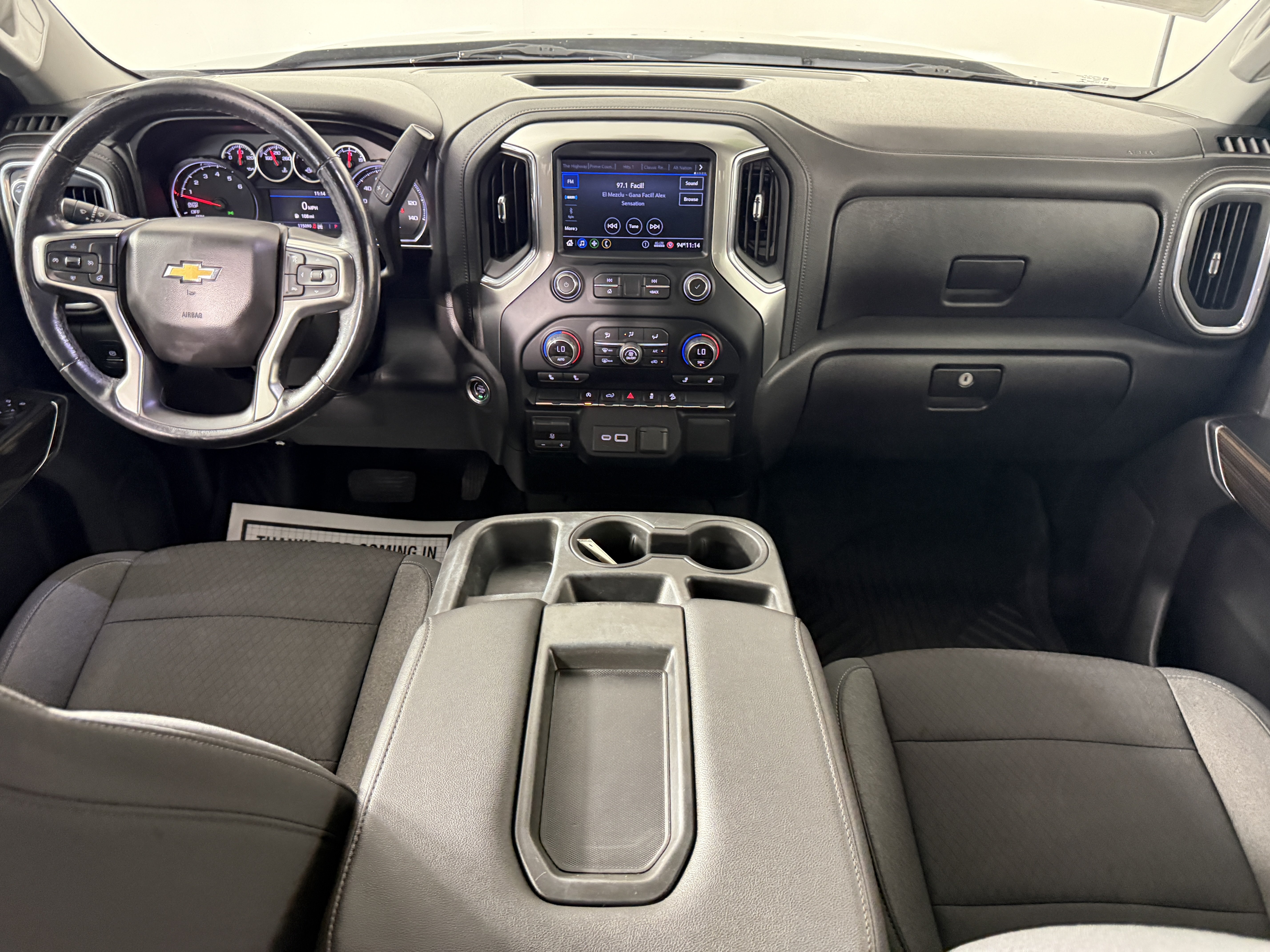 Used 2021 Chevrolet Silverado 1500 LT w/ Z71 Off-Road Package AWD/4WD image 9