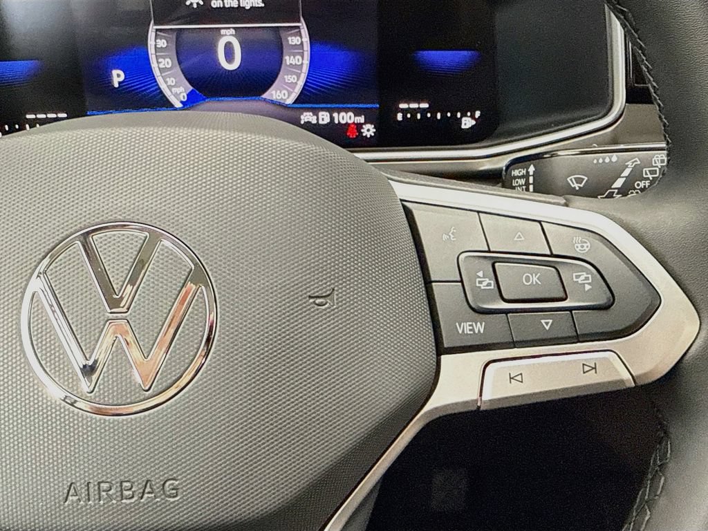 New 2026 Volkswagen Taos SE FWD image 12