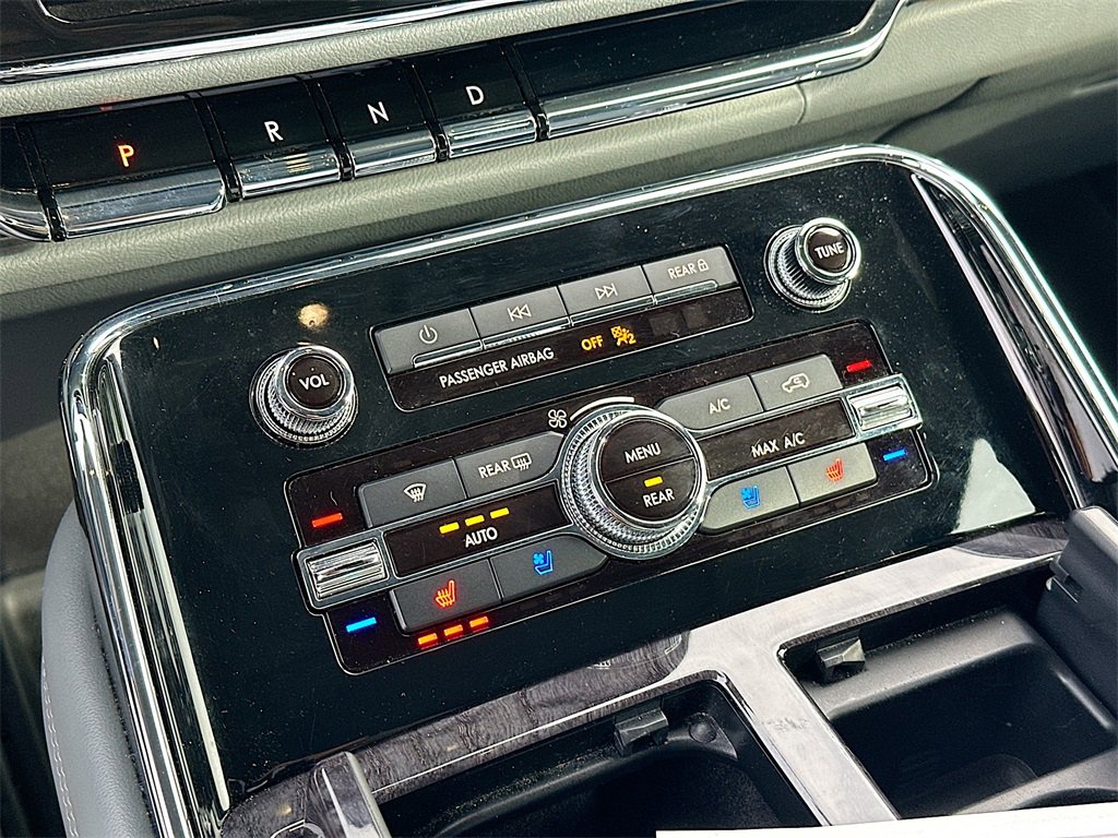 Used 2018 Lincoln Navigator Reserve w/ Technology Package image 14