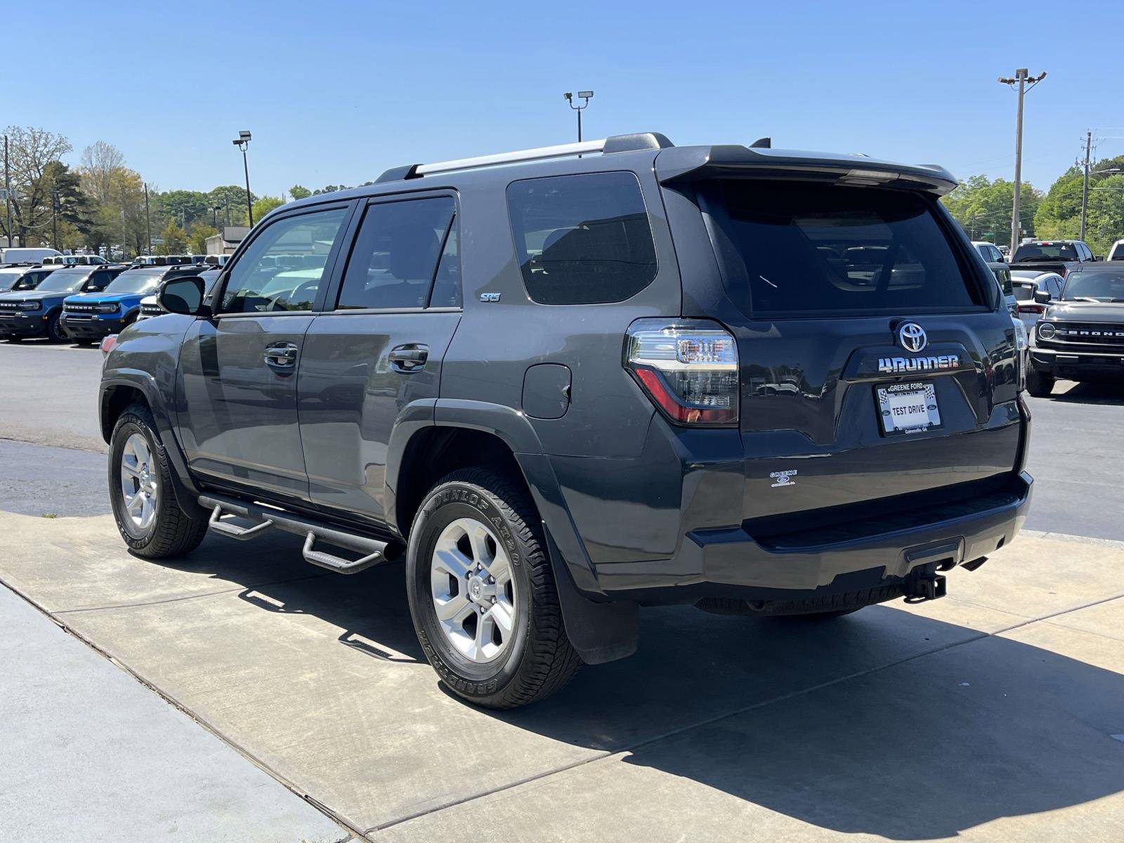 Used 2024 Toyota 4Runner SR5 Premium w/ Moonroof Package image 6