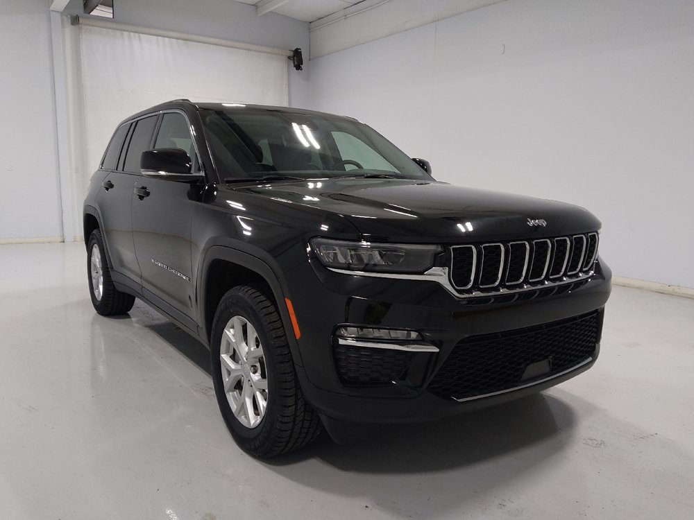 Used 2023 Jeep Grand Cherokee Limited AWD/4WD image 13