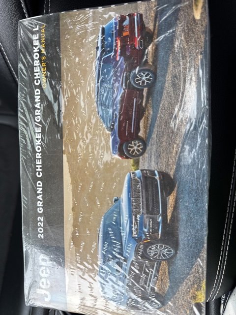 Used 2022 Jeep Grand Cherokee Altitude image 25