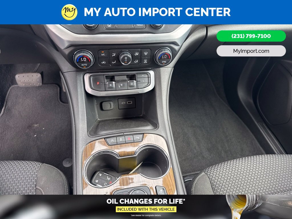 Used 2023 GMC Acadia SLE w/ Driver Convenience Package FWD image 23