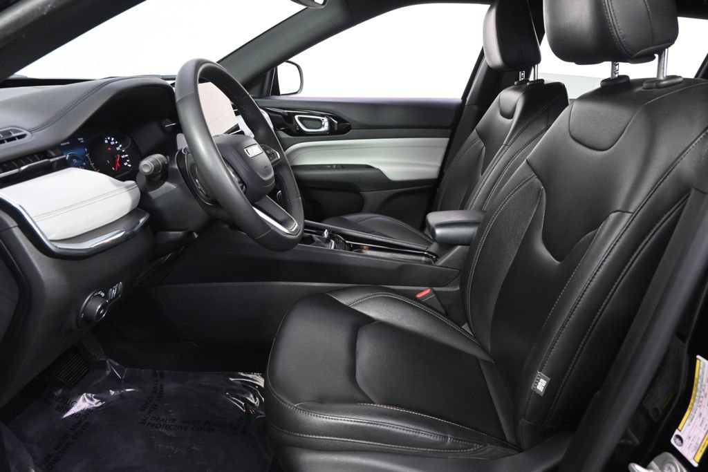 Used 2024 Jeep Compass Limited AWD/4WD image 13