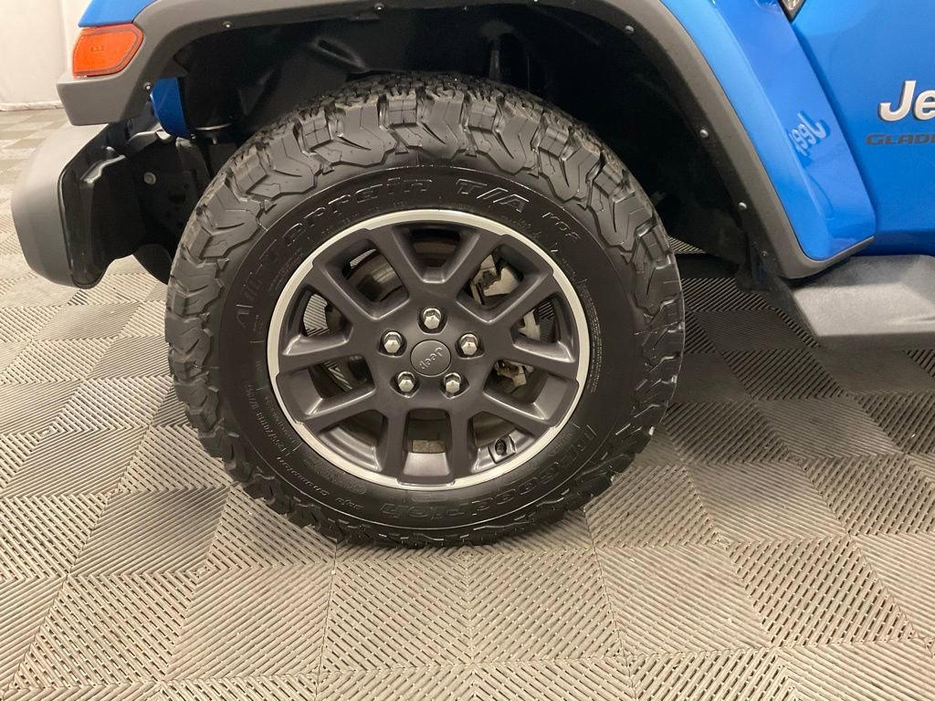 Used 2021 Jeep Gladiator Overland w/ Cold Weather Group image 13