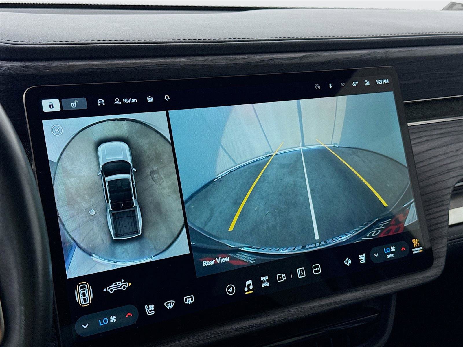 Used 2022 Rivian R1T Adventure image 10