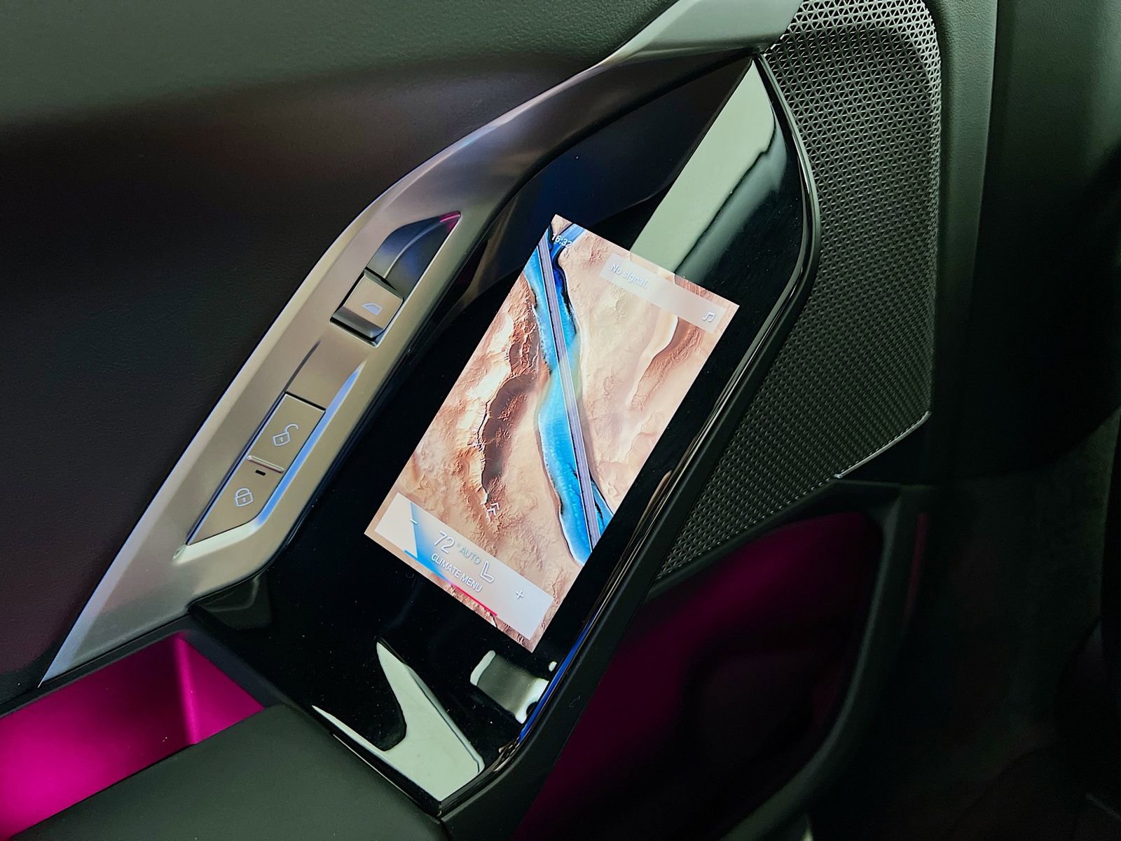 Used 2025 BMW 740i xDrive image 38