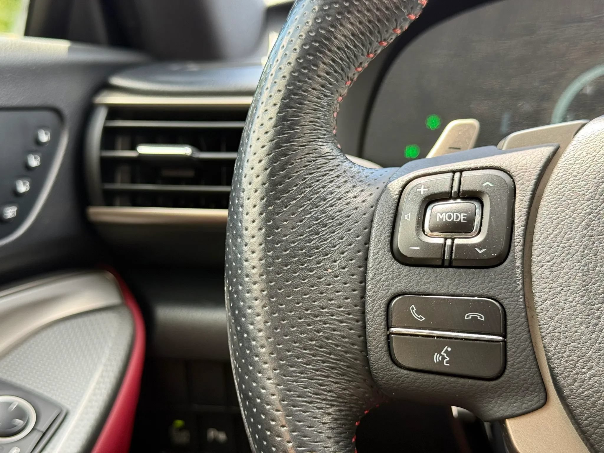 Used 2015 Lexus RC 350 AWD w/ Navigation System Package image 23