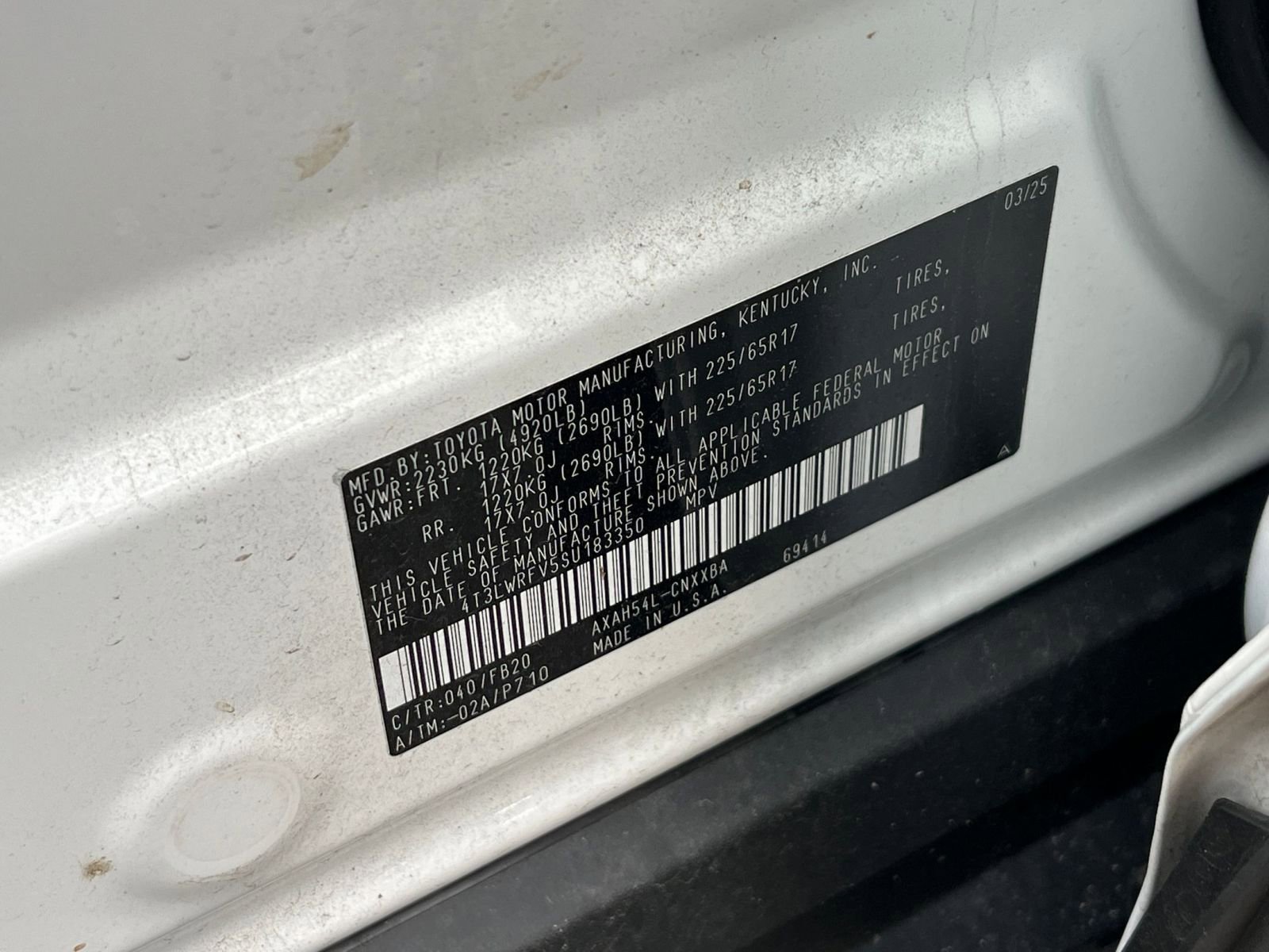 Used 2025 Toyota RAV4 LE image 28