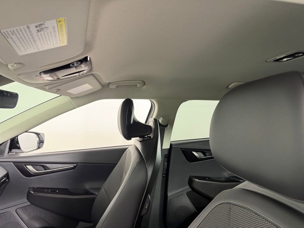 Used 2025 Kia EV6 Light RWD image 24
