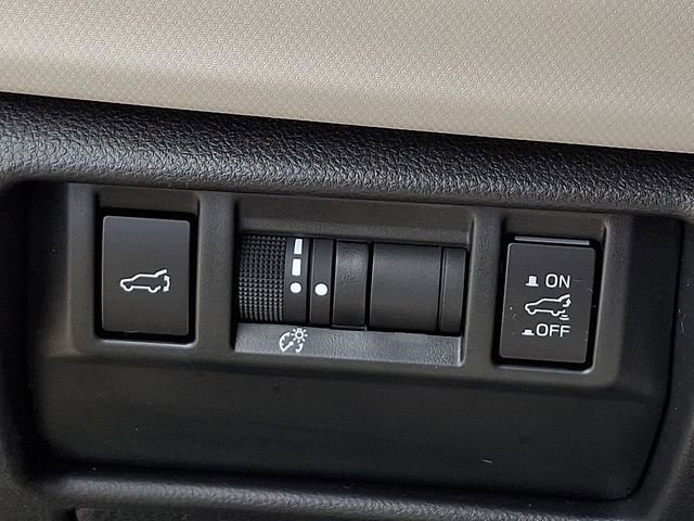 Certified 2025 Subaru Forester Premium image 25