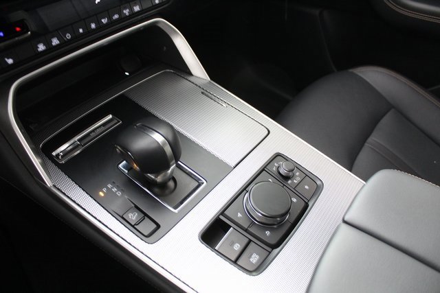 Used 2025 MAZDA CX-90 3.3 Turbo w/ Preferred Package image 16