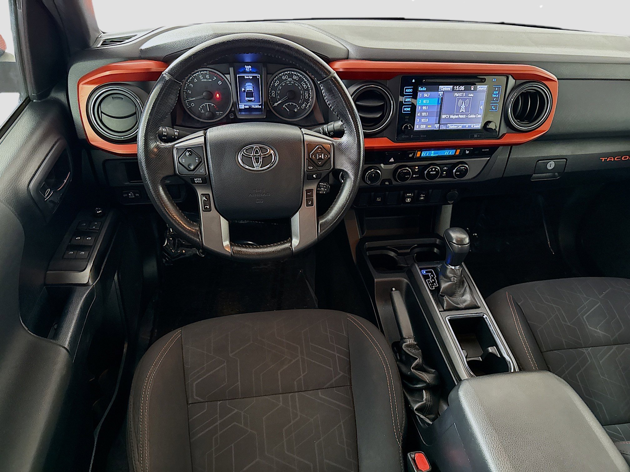 Used 2018 Toyota Tacoma SR5 image 17