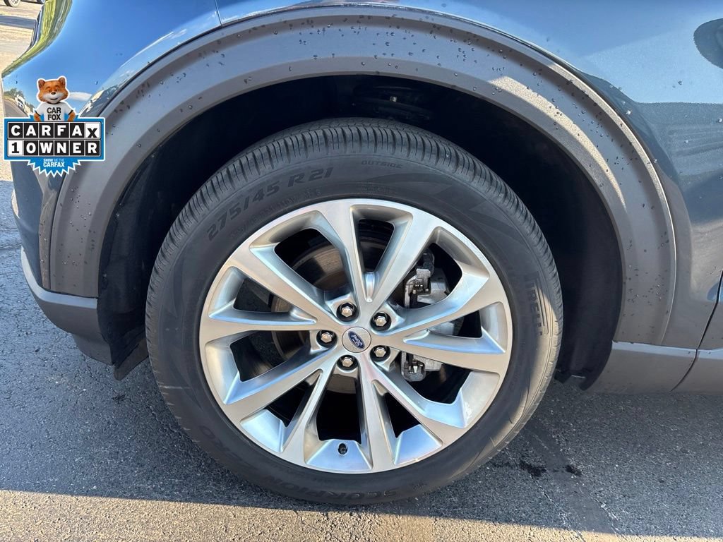 Used 2023 Ford Explorer Platinum w/ Technology Package AWD/4WD image 9
