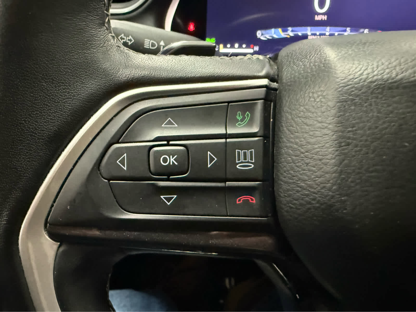Used 2021 Jeep Grand Cherokee L Laredo AWD/4WD image 12