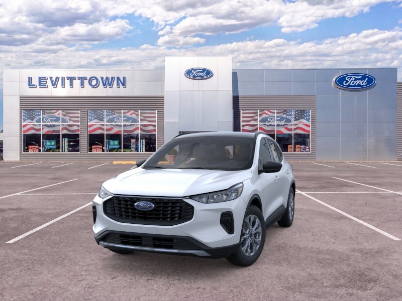 New 2025 Ford Escape Active w/ Tech Pack #1 AWD/4WD image 2