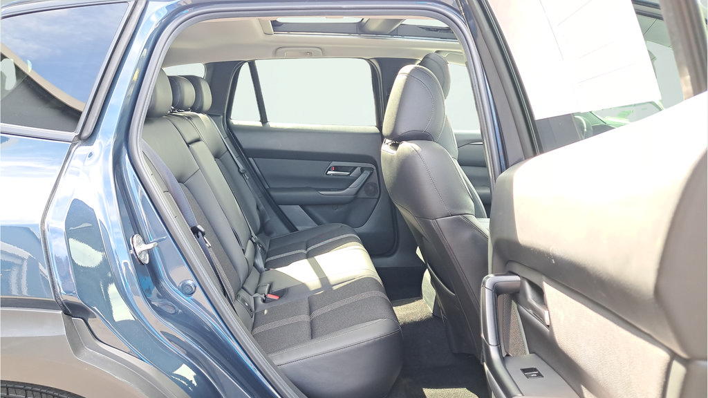 Used 2025 MAZDA CX-50 AWD 2.5 S w/ Cargo Package image 14