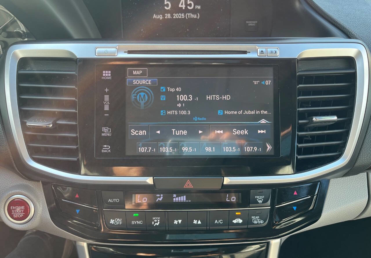 Used 2016 Honda Accord Touring image 22