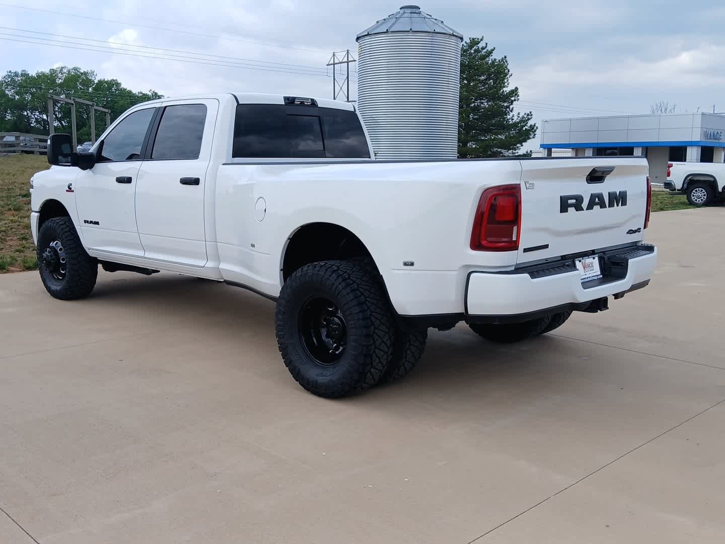 Used 2025 RAM 3500 Big Horn image 4
