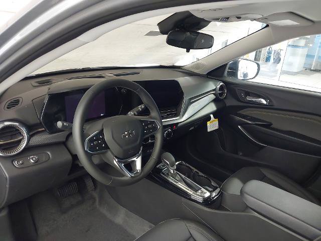 New 2026 Chevrolet Trax ACTIV image 2