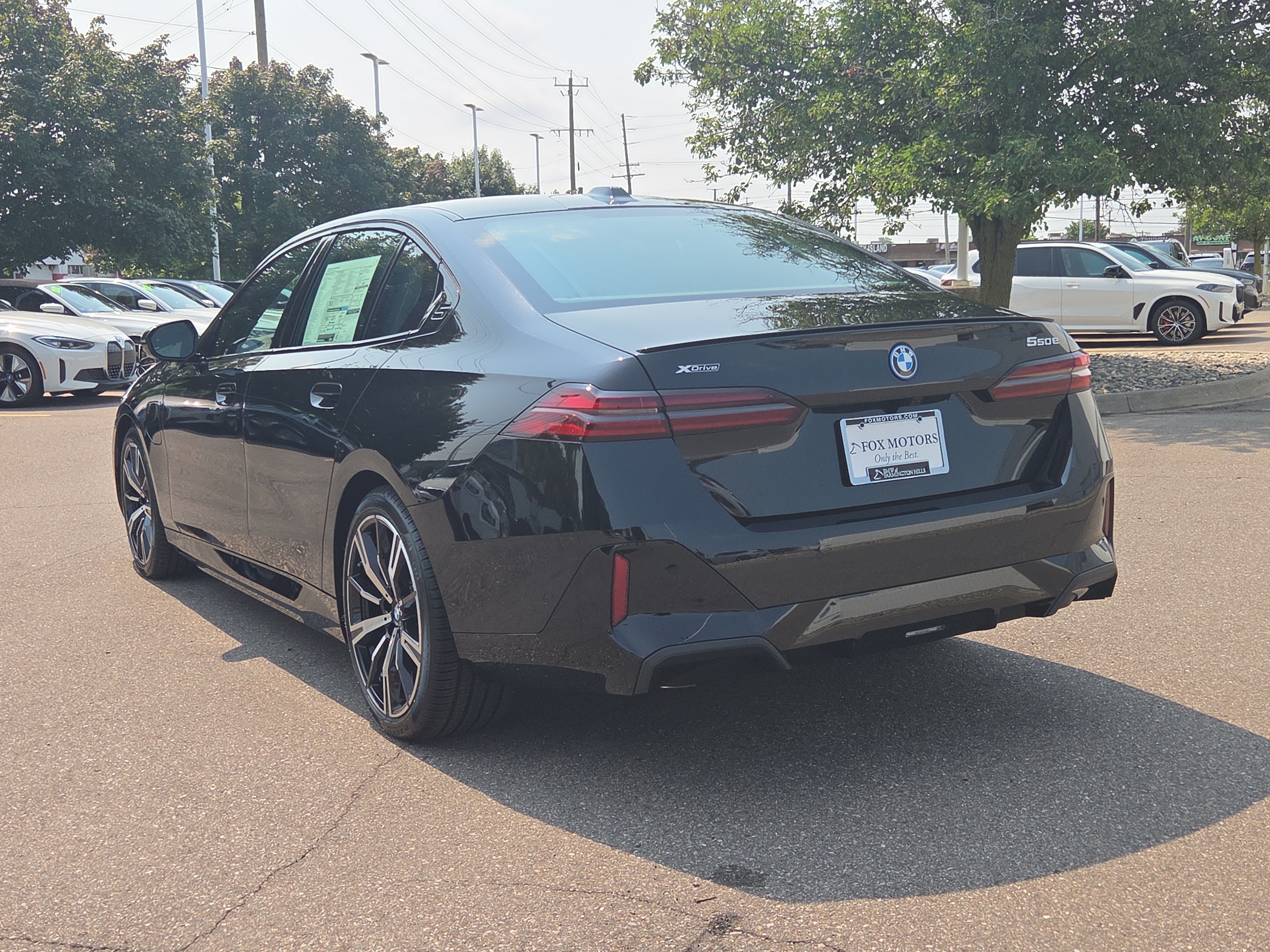 New 2027 BMW 550e xDrive w/ Executive Package AWD/4WD image 3
