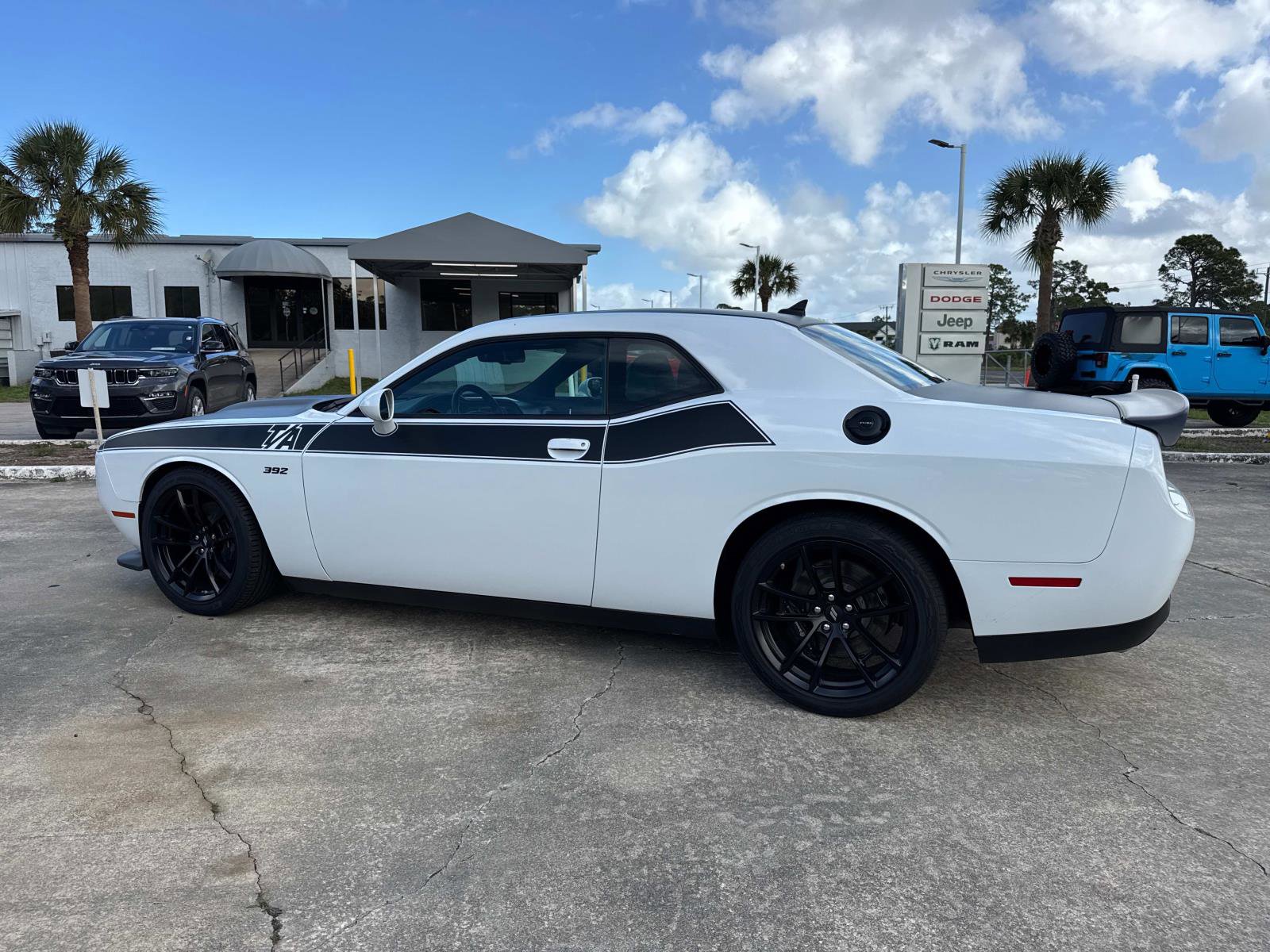 Certified 2023 Dodge Challenger R/T Scat Pack w/ T/A Package image 5