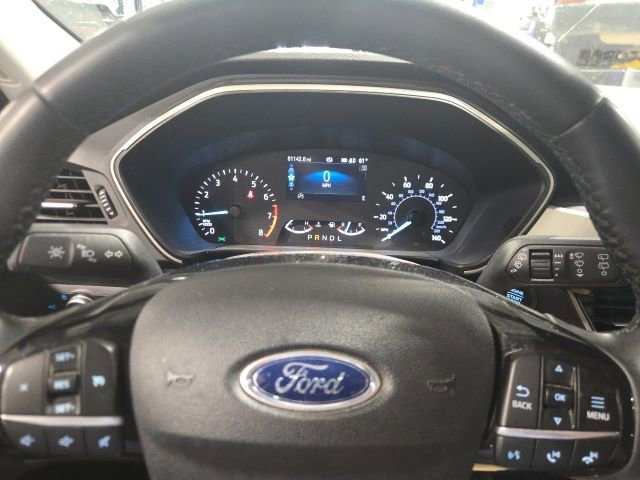 Used 2021 Ford Escape SE w/ SE Sport Appearance Package image 17
