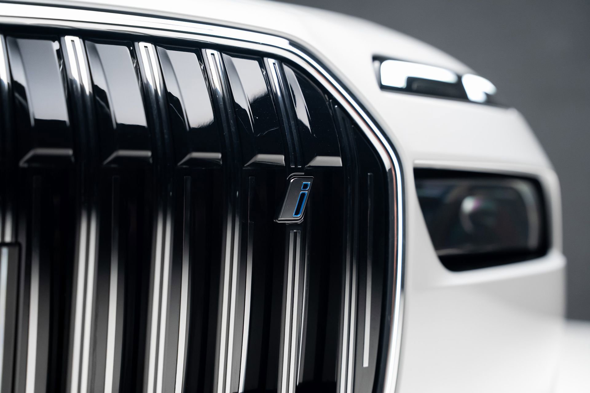 Used 2024 BMW i7 xDrive60 image 14